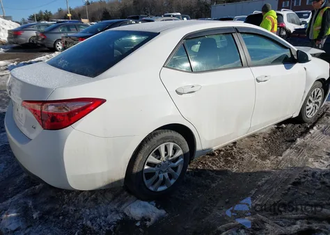 2018 Toyota Corolla Le z USA, uszkodzony, nr VIN 2T1BURHEXJC053104